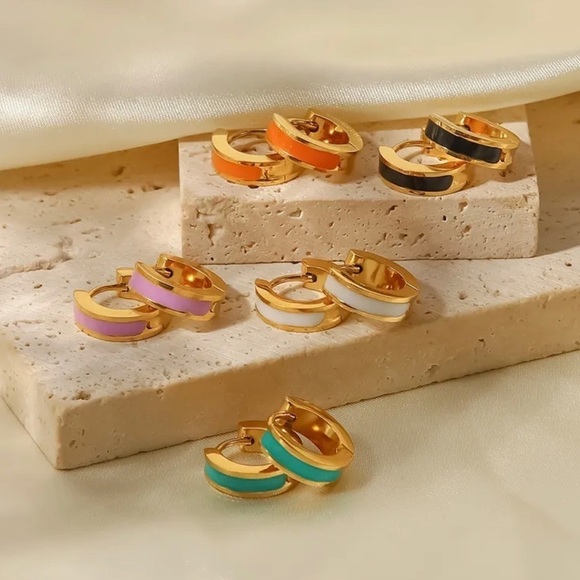 Gold plated black enamel huggie earrings - Picture 1 of 5